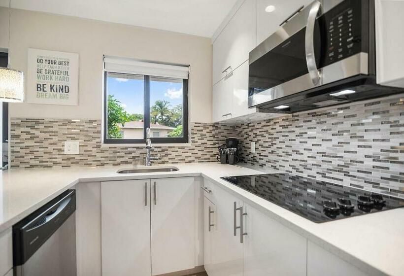 带1个卧室的公寓, Alani Bay Condos