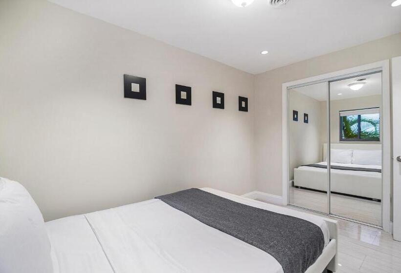 带2个卧室的公寓, Alani Bay Condos