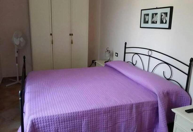 キングサイズベッドのスタンダードルーム, B&b La Magnolia