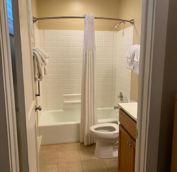 Люкс 2 Спальни, Pocono Villas Resort