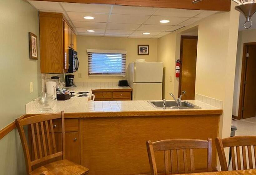 Люкс 2 Спальни, Pocono Villas Resort
