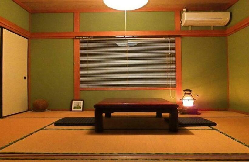 إستوديو قياسى, Private Twin Room   Aoshima Guesthouse Hooju   Vacation Stay 6392