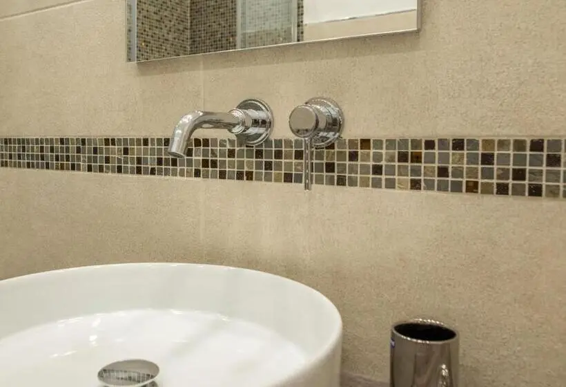 اتاق استاندارد سه نفره, A Cà Da Alba Rooms
