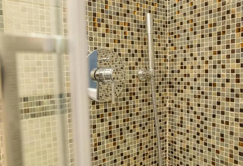 اتاق استاندارد سه نفره, A Cà Da Alba Rooms