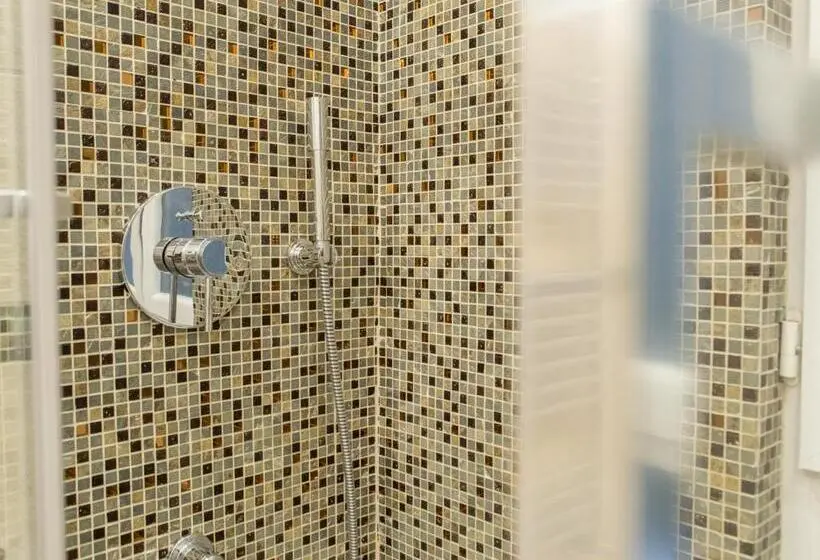 اتاق استاندارد سه نفره, A Cà Da Alba Rooms