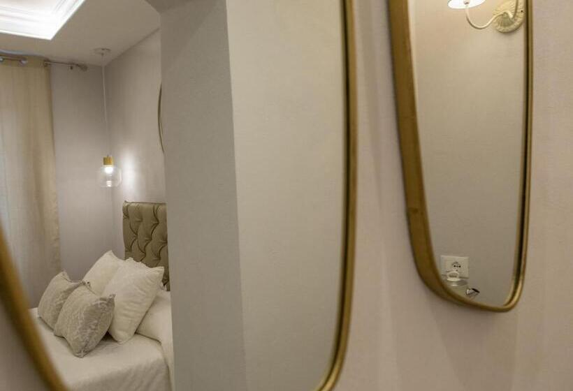 اتاق استاندارد سه نفره, A Cà Da Alba Rooms