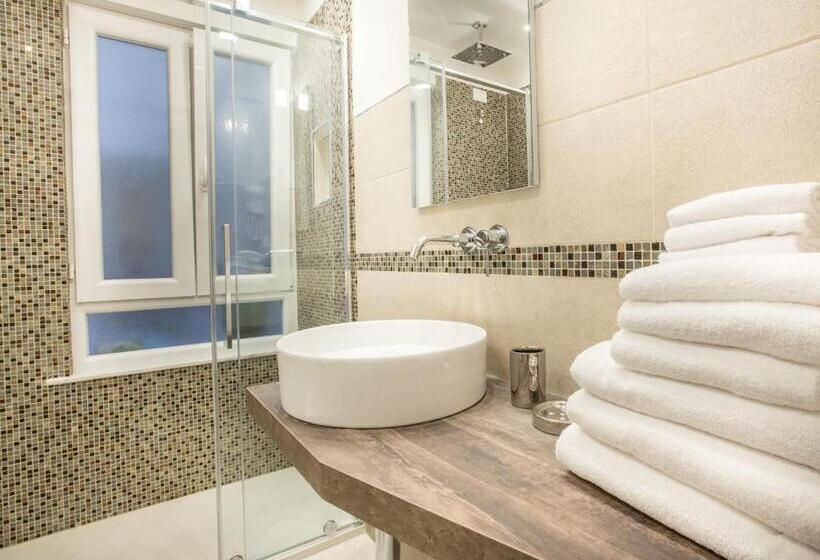 اتاق استاندارد سه نفره, A Cà Da Alba Rooms