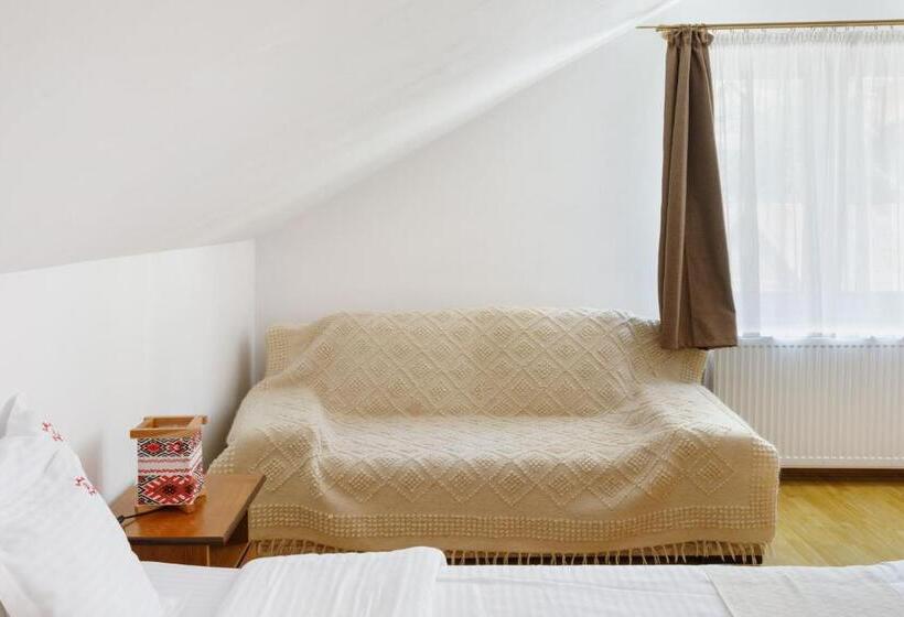 家庭间, Casa Dacică