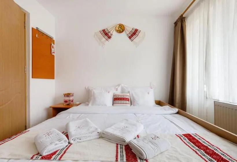 اتاق استاندارد با بالکن, Casa Dacică Rasnov Central Free Parking Close To Bran, Brasov, Dino Park & Restaurants