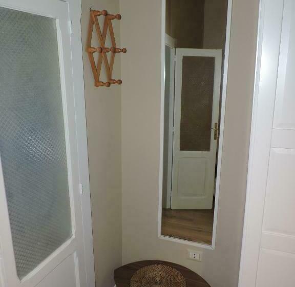 חדר משפחתי, Dimora Elizabeth