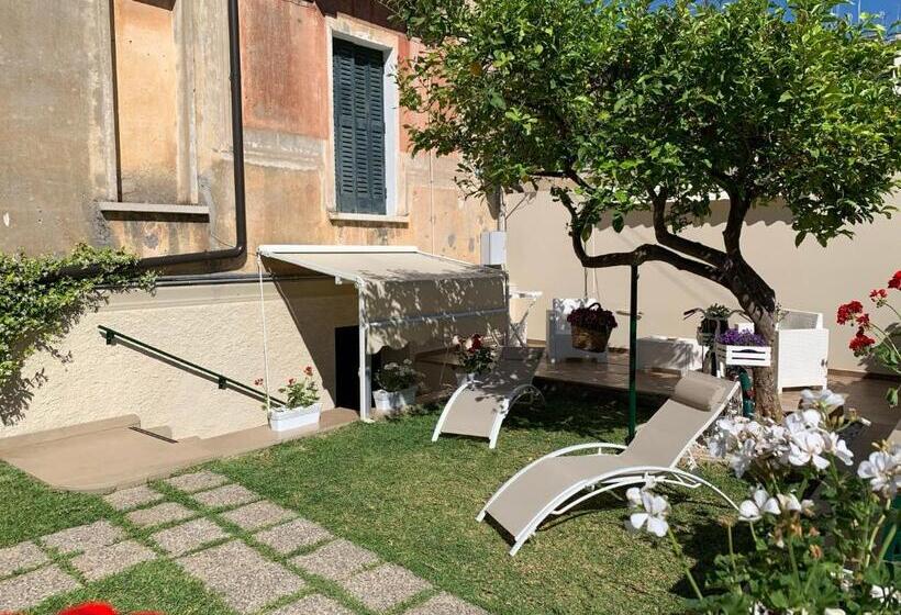 ガーデンビュースタンダードルーム, Don Francisco Rooms   Tropea