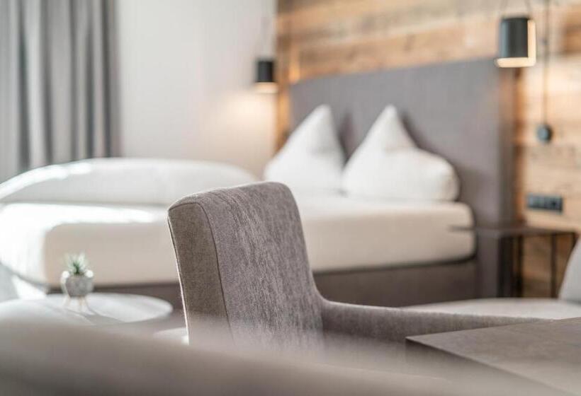 חדר סטנדרט, Miramonte