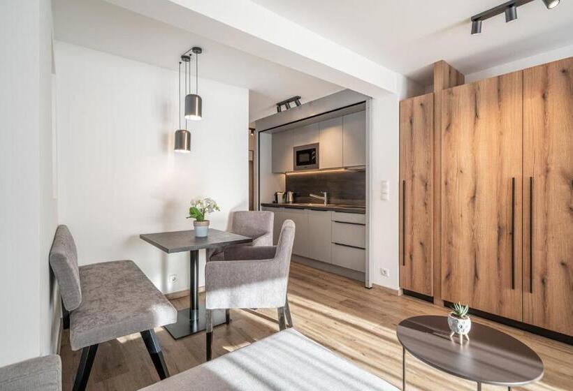 דירה בת חדר שינה 1 עם מרפסת, Miramonte