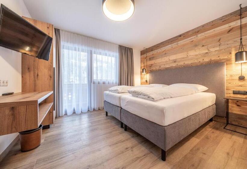 דירת חדר, Miramonte