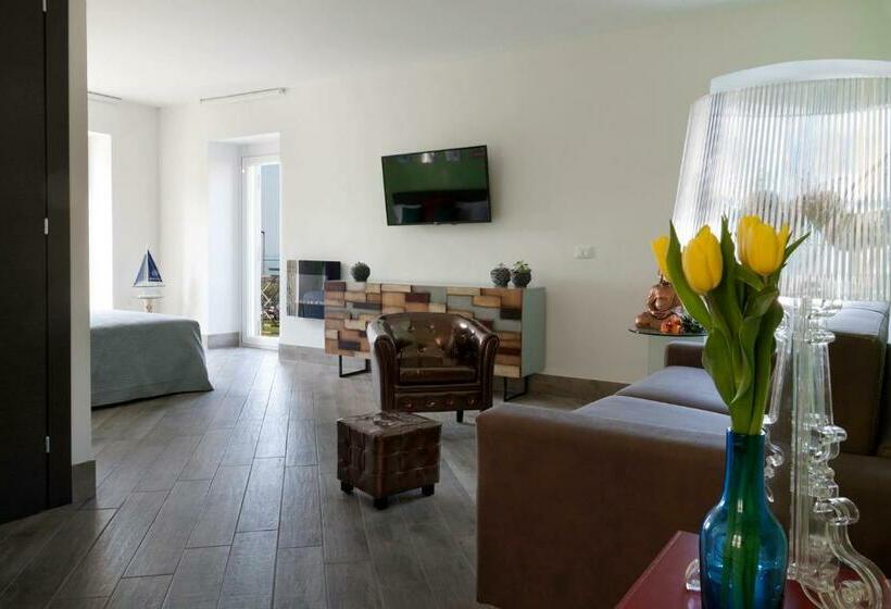 Полулюкс Одноместный с Террасой, Relais Al Porto