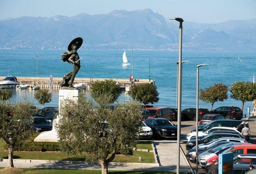 테라스 주니어 스위트, Relais Al Porto