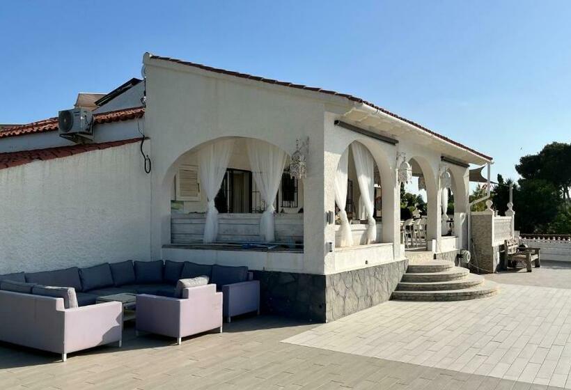 اتاق لوکس با تخت بزرگ, Elparaiso Altea Apartment Sylvia Adults Only Bed & Borrel