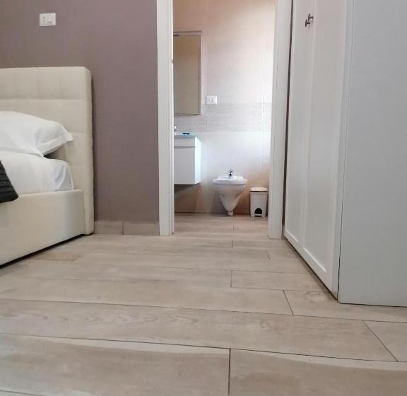 اتاق لوکس یک تخته, B&b Purple Italy