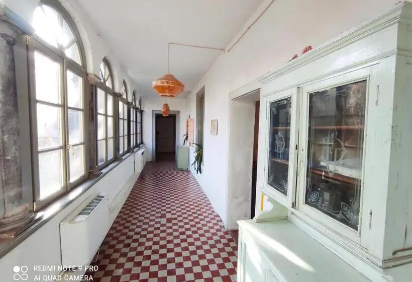 اتاق اکونومی, Bergamo Home