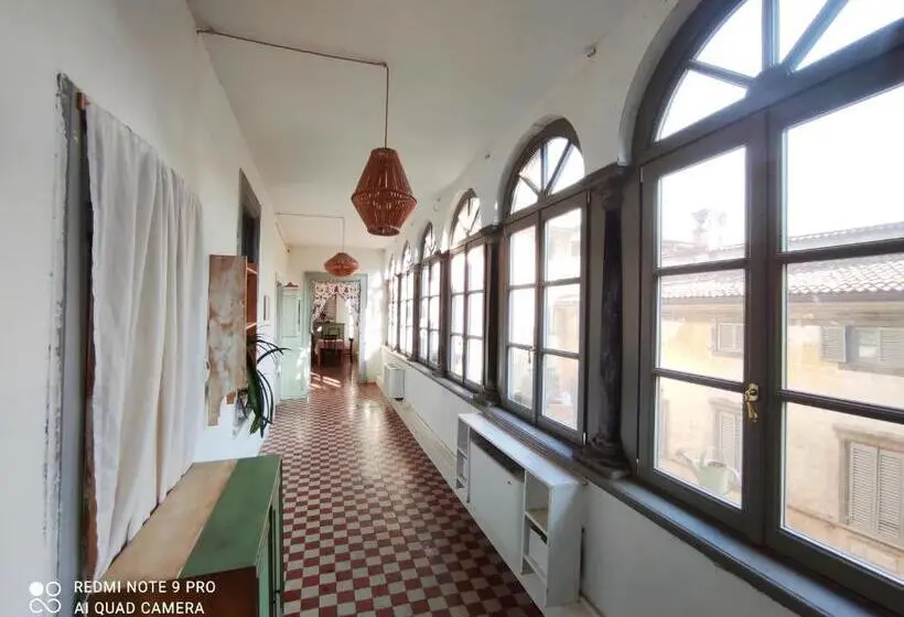 اتاق اکونومی, Bergamo Home