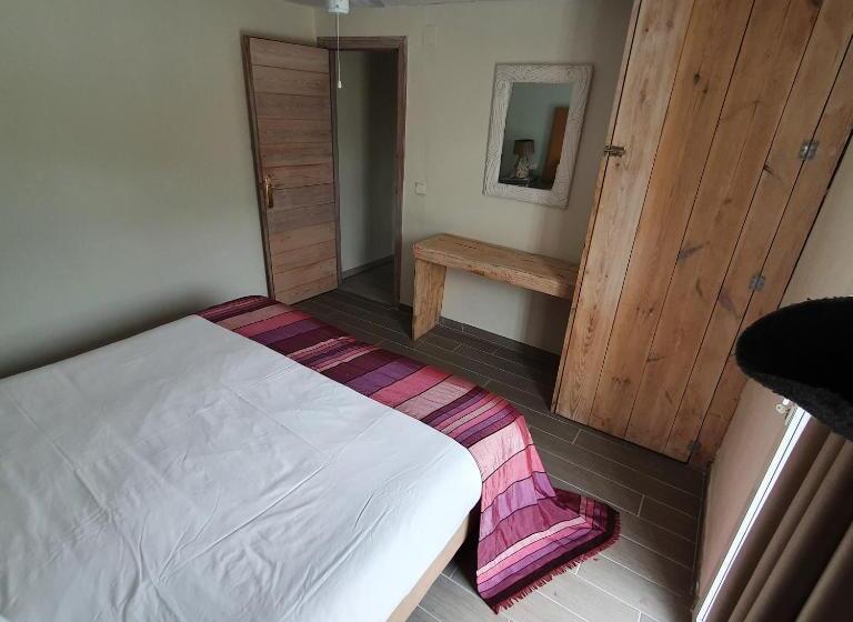 חדר דחוקס עם מיטת קינג, Elparaiso Altea Apartment Sylvia Adults Only Bed & Borrel