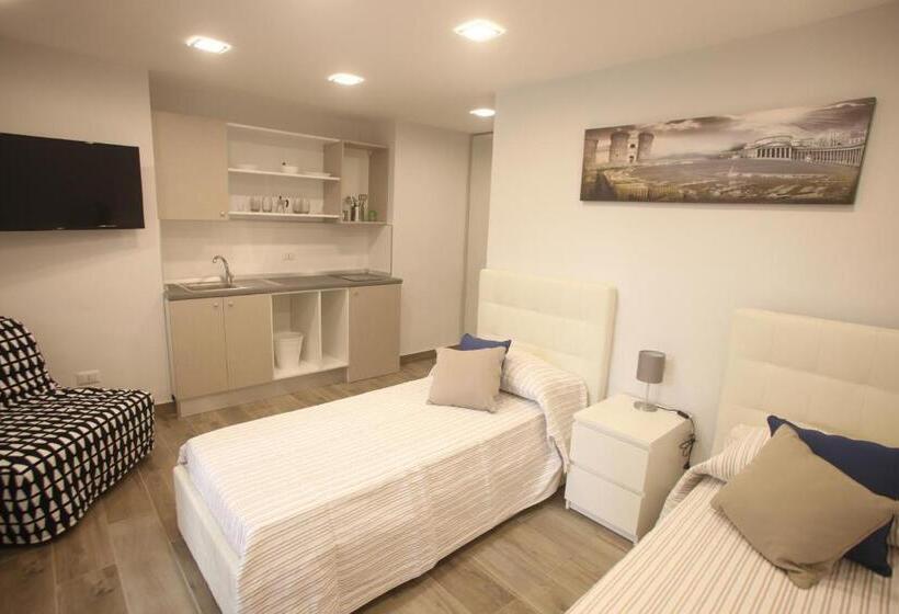 اتاق استاندارد, Garibaldi Station 2punto0