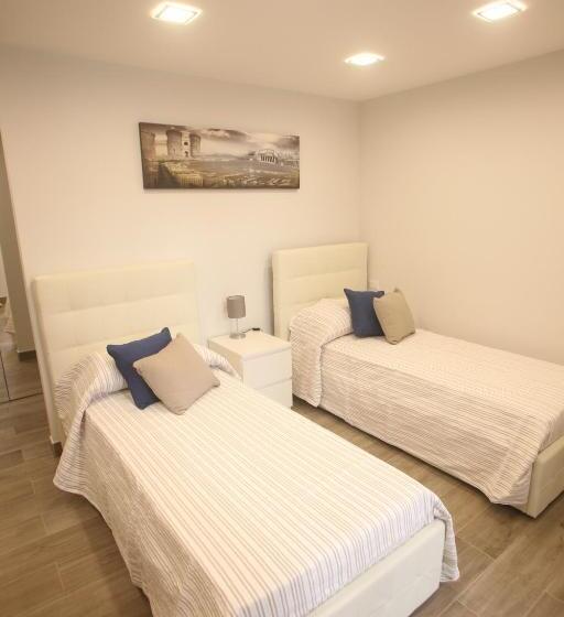 اتاق استاندارد, Garibaldi Station 2punto0