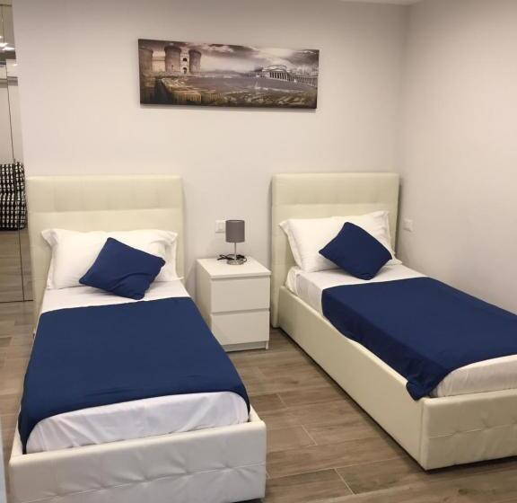 اتاق استاندارد, Garibaldi Station 2punto0