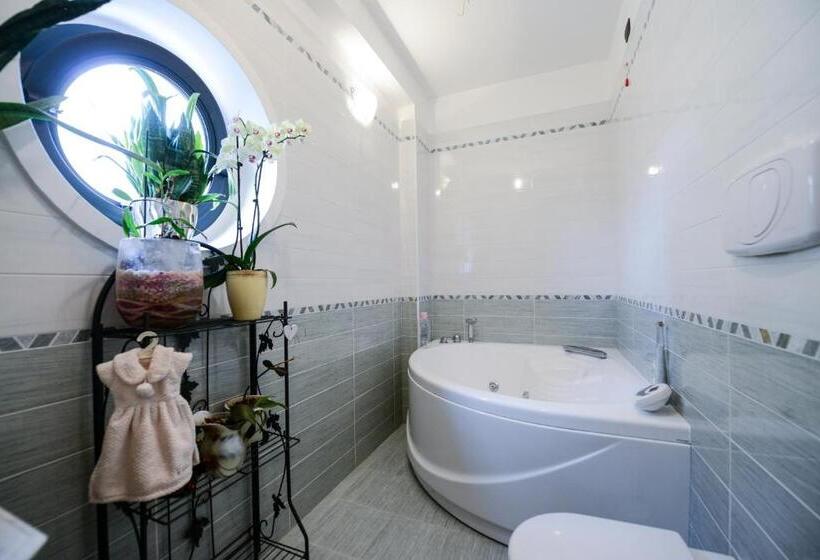 اتاق استاندارد با تخت بزرگ, Il Giardino Incantato