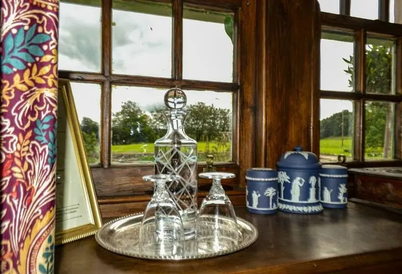 スタンダードルーム, The Lady Maxwell Room At Buittle Castle