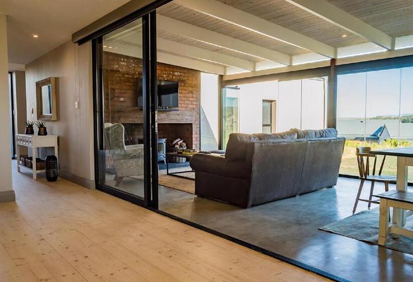 בית, חדר שינה 1, House 222 Gowrie Farm