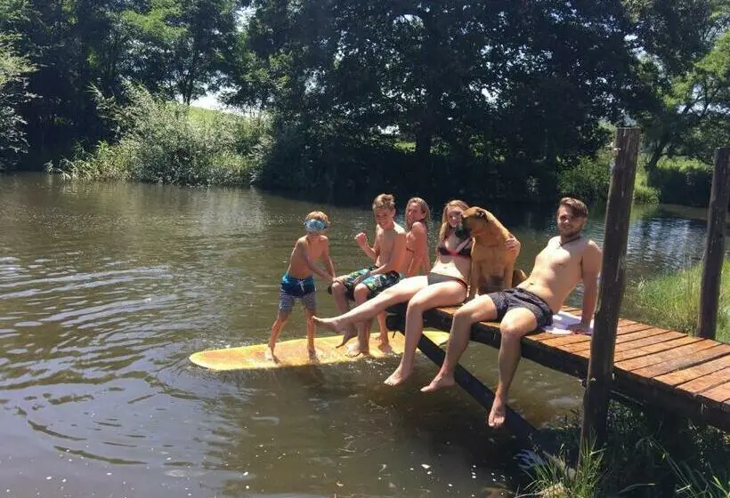 デラックスルーム, A Boat House