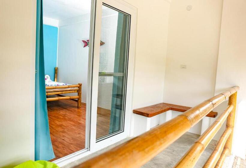 스탠다드 트리플 발코니 룸, Lunazul Guesthouse