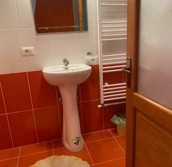 Номер Стандарт, Pensiunea Ioana Mariana