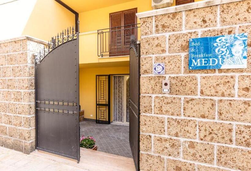 חדר דלוקס, B&b Medusa