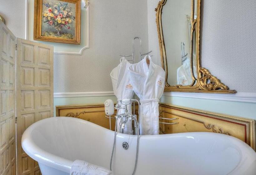 キングサイズベッドのスイートルーム, Aba Luxury B E B Nice