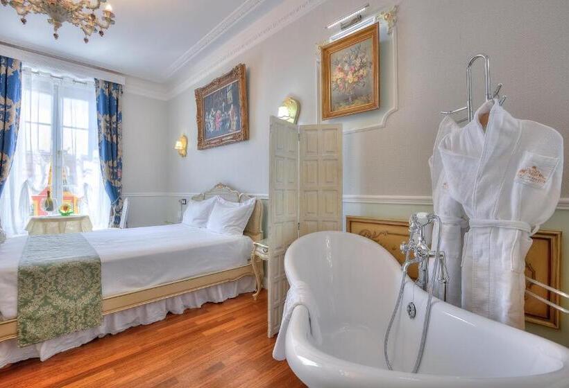 キングサイズベッドのスイートルーム, Aba Luxury B E B Nice