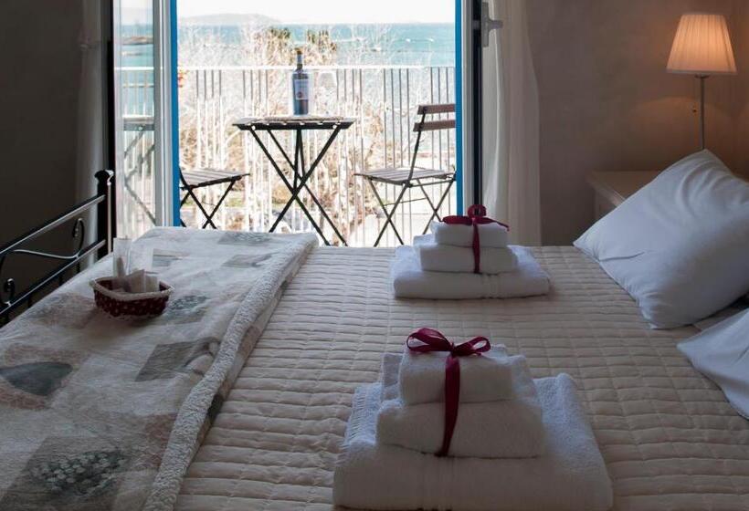 اتاق استاندارد با بالکن و چشمانداز دریا, La Dimora Di Caboto B&b