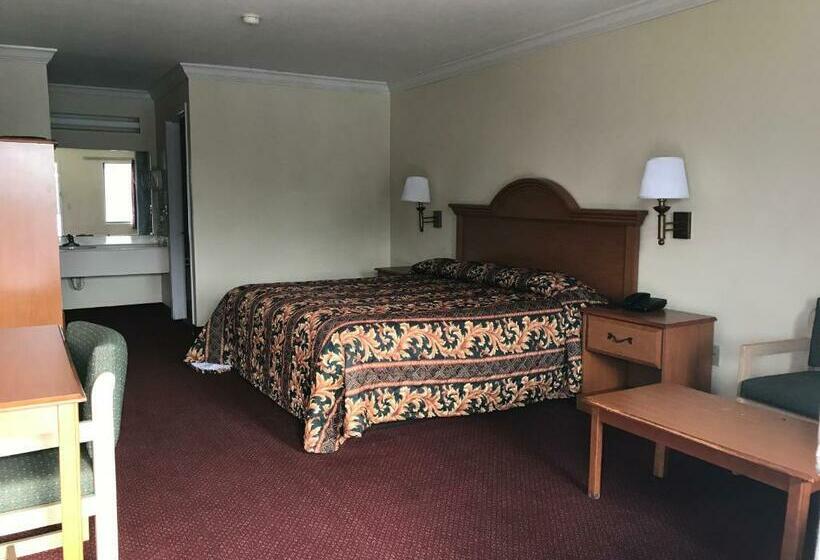 חדר סטנדרט עם מיטת קינג, Bayfront Inn Biloxi