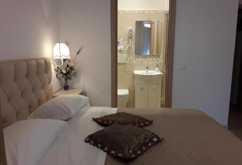 Номер Стандарт, Affittacamere Sorrento