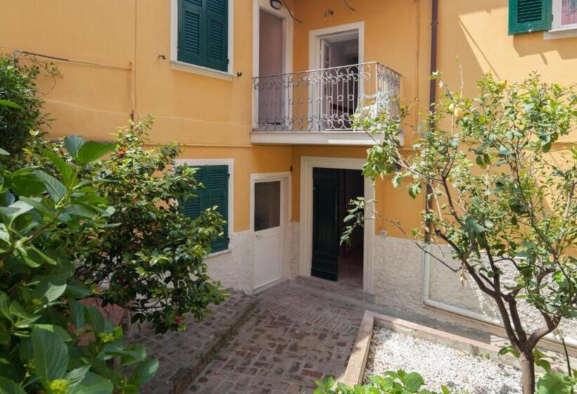 キングサイズベッドのスタンダードルーム, Cecio 5 Terre Rooms