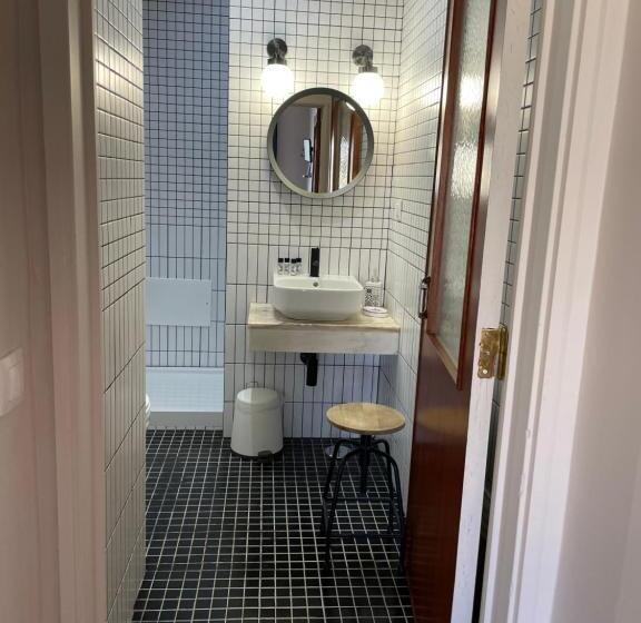 اتاق لوکس با چشمانداز شهر, Downtown Alegria