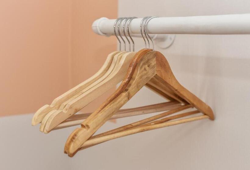 مجموعه ویستا شهر, Downtown Alegria