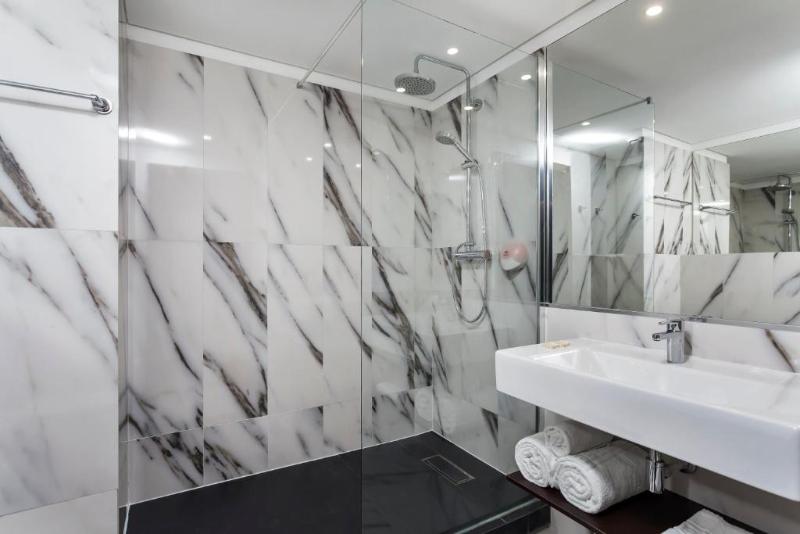 סוויטה, Arinara Beach Resort Phuket   Sha Extra Plus