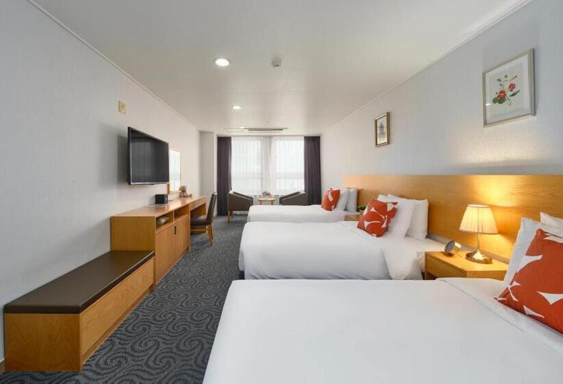 Cameră Triplă Deluxe, Atrium Jongno