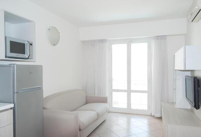 Apartament 1 Sypialnia, Capri & Residence