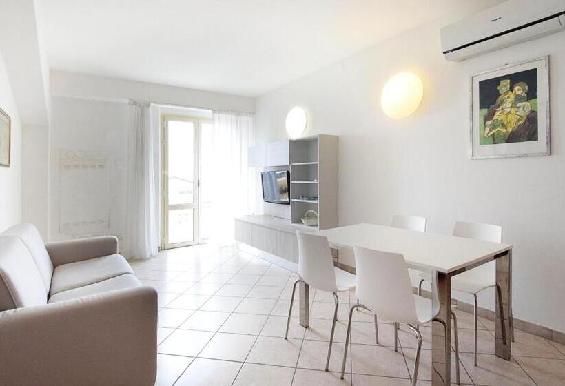 Apartament 1 Sypialnia Widok Morze, Capri & Residence