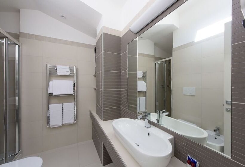 Apartament 2 Dormitoare, Capri & Residence