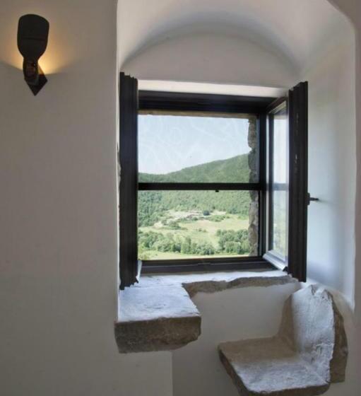 חדר בסיסי, Eremito