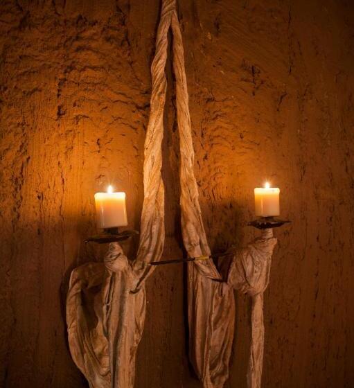 חדר בסיסי, Eremito